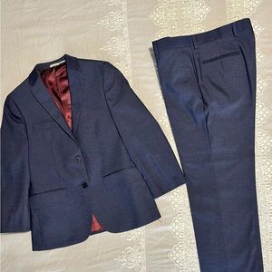 Boys, Joseph Abboud, navy suit. Size 14. Gently used. Dry cleaned.